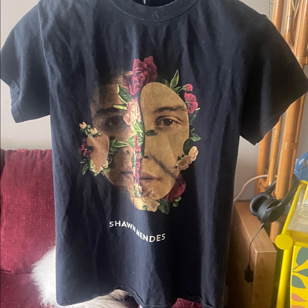 Live Tour Shawn Mendes Black Graphic T-Shirt